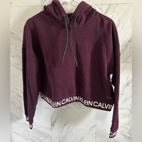 Calvin Klein NWOT maroon cropped hoodie - Picture 1 of 3